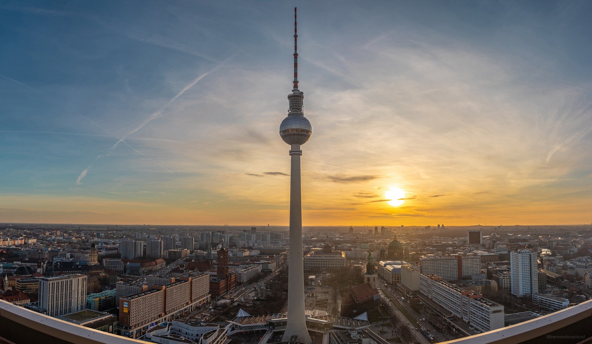 TV-toren in Berlijn weer geopend voor publiek